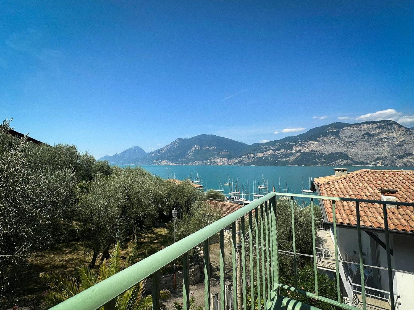 Hometerra Brenzone sul Garda Exterior photo